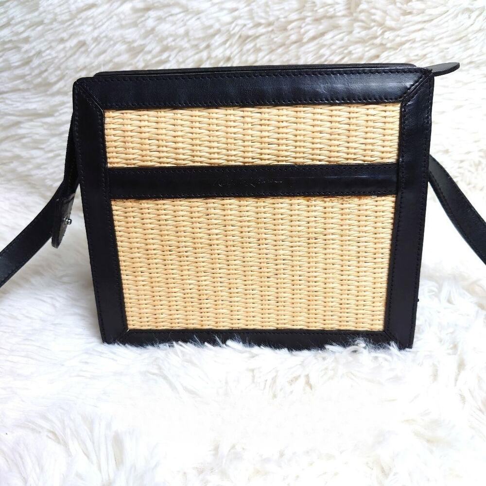 Ralph Lauren Black and Tan Shoulder Bag - Picture 8 of 12